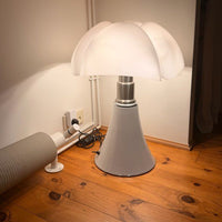 Lampe pipistrello gae aulenti