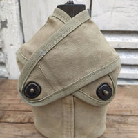 Gourde US émaillée et étui USMC WW2 militaria