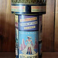 Ancien distributeur à cigarettes