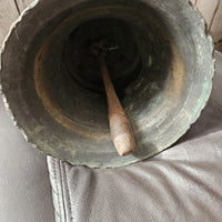 Ancienne cloche en bronze