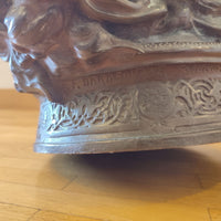 Statue en bronze du XIXe siècle représentant David vainqueur de Goliath,