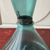 Ancien flacon mesure en verre soufflé