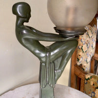 Lampe sculpture énigme