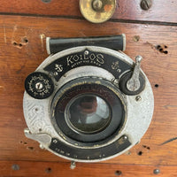 Appareil photo ancien en bois