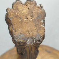 Socle piédestal