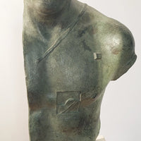 Sculpture en bronze d’asclépios