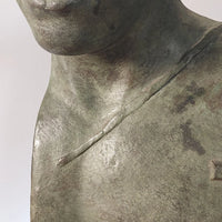 Sculpture en bronze d’asclépios