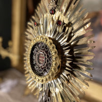 Grand ostensoir avec reliques du XVIIIe siècle