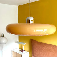 Lampe suspension OVNI emblématique de l'ère spatiale Harvey Guzzini des années 1970