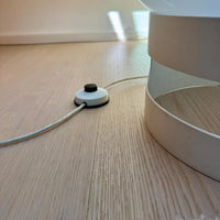 Lampe de table emblématique Big Clan conçue par Studio 6G pour Harvey Guzzini et produite par Meblo