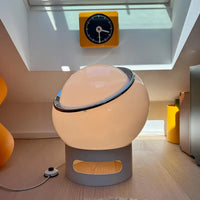 Lampe de table emblématique Big Clan conçue par Studio 6G pour Harvey Guzzini et produite par Meblo