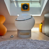 Lampe de table emblématique Big Clan conçue par Studio 6G pour Harvey Guzzini et produite par Meblo