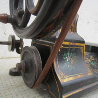Ancienne machine a coudre manuelle
