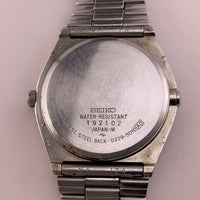 Montre à quartz vintage authentique