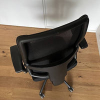 Chaise de bureau noire