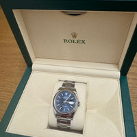 Rolex Datejust 36 126234 avec cadran bleu cannelé et bracelet Oyster