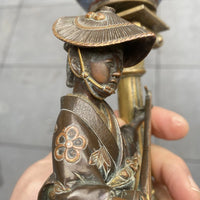 Lampe ancienne en bronze