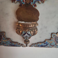 Bénitier mural XIXe siècle en marbre, bronze, doré et émaux cloisonnés