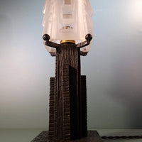 Lampe art deco, skyscraper, building. Fer forgé, muller lunéville.