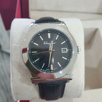 Montre ferragamo en acier inoxydable de 1898 pour hommes.