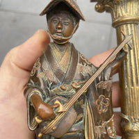 Lampe ancienne en bronze