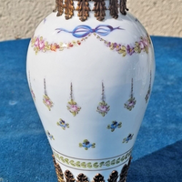 Jolie paire de vases anciens en porcelaine de Sèvres Cerclage en bronze