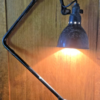 LAMPE GRAS / Belle lampe ancienne d'atelier en tôle signé GRAS /Tout d'origine