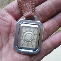 Montre Mystérieuse ancienne mécanique MELIK-MIDO