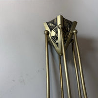 Lustre en bronze nickelé , travail français des années 1930.