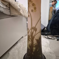 Vase en patte de verre signée gallé