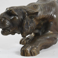 Statuette en bronze tigre rampant