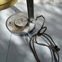 Lampe de bureau verre opalin métal chromé années 40