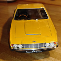 rare Aston Martin DBS de 1971