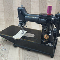 Machine à coudre singer