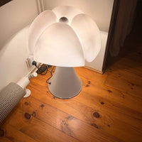 Lampe pipistrello gae aulenti