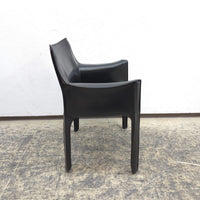 La chaise Cab 413 de Cassina, un chef-d'œuvre du design italien
