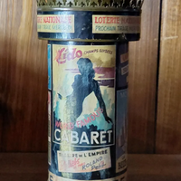 Ancien distributeur à cigarettes