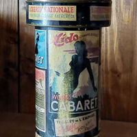 Ancien distributeur à cigarettes