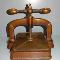 Presse relieur ancienne