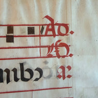 Feuille encadrée d'un antiphonaire, manuscrit enluminé en latin