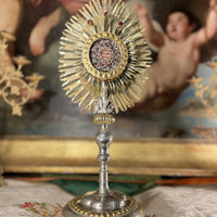 Grand ostensoir avec reliques du XVIIIe siècle