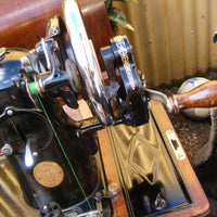 Machine à coudre vintage singer 201k