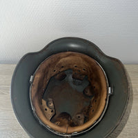 Casque militaire allemand authentique de type Stahlhelm