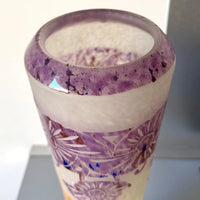 Grand vase ancolies d'époque