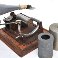 Phonographe à cylindres avec son mécanisme fonctionnel