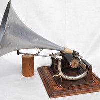 Phonographe à cylindres avec son mécanisme fonctionnel