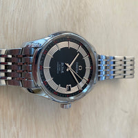 Montre OMEGA De Ville Hour Vision équipée du mouvement Co-Axial