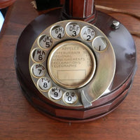 Téléphone antique de jacqueson