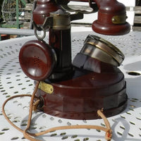 Téléphone antique de jacqueson