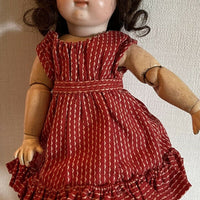 Antique petite poupée